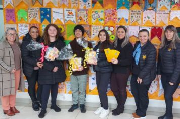 CONCURSO DO PROGRAMA DE EDUCAÇÃO FISCAL E NOTA FISCAL GAÚCHA PREMIA ALUNOS DA ESCOLA  GIRASSOL