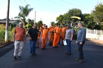 SEGUEM AS OBRAS DE PAVIMENTAÇÃO ASFÁLTICA EM VÁRIAS RUAS NO MUNICÍPIO DE CATUÍPE