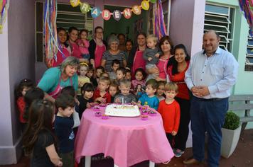 EMEI CRIANÇA FELIZ COMEMORA 25 ANOS DE ANIVERSÁRIO
