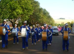 Desfile cívico, que acontece amanhã, integra a programação da 11ª FEICAT