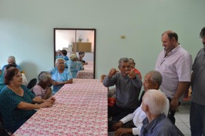 Projeto Conviver é viver na melhor idade recepcionou grupo de idosos no CRAS