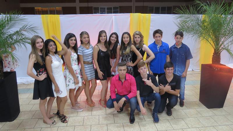 Escola Girassol realiza formatura
