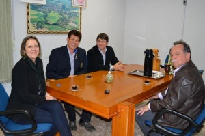 Executivo recebe a visita do governador do Rotary