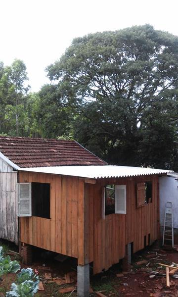 Prefeitura realiza ações de melhorias em residências