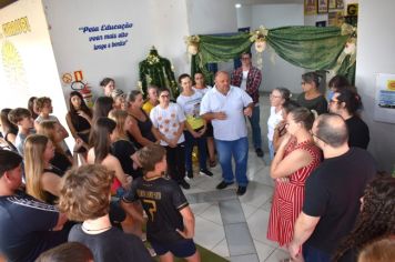 PREFEITO BARONI FAZ VISITA ÀS ESCOLAS MUNICIPAIS 