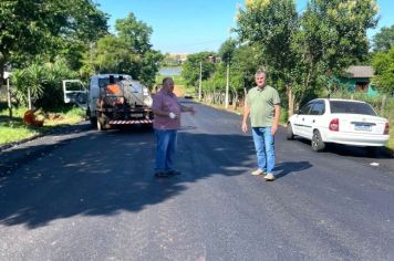 RUAS DO BAIRRO SANTA FÉ RECEBEM CAMADA ASFALTICA