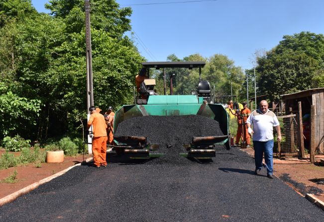 ADMINISTRAÇÃO MUNICIPAL DE CATUÍPE DÁ INÍCIO A NOVA ETAPA DE PAVIMENTAÇÃO EM RUAS DA CIDADE